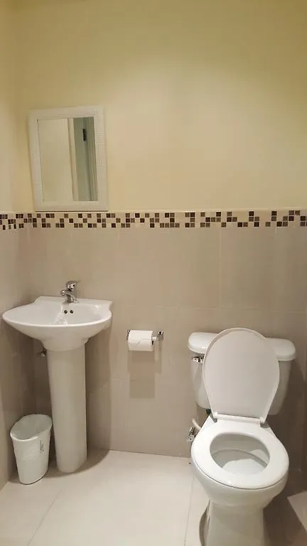 Apartment Apt 12, Executive Suites Ja - Palms Enfield