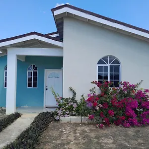 Loodik Vacation Brompton Manor , Black River Jamaica